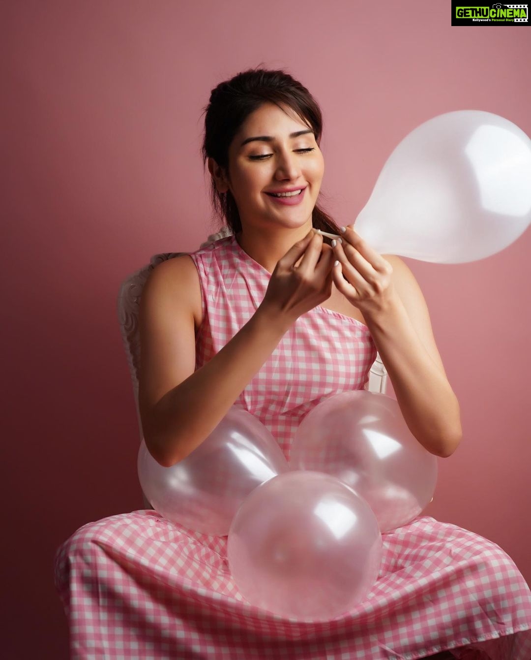 Monica Sharma Instagram - Set them free๐๐ . . . . . ๐ธ- @snapshotmedia_mumbai Mua- @amuthevar . . . #mood #moodboard #balloons #tuesday #happy #photoshoot #outfitoftheday #stylefashion #instafashion #glam #glammakeup #makeup #luxurylifestyle #fashion #styleinspo #styleblogger #instastyle #fashionista #styleinspo #stylediary #stylepost #styleinspiration #styleinfluencer #stylegoals #luxury #fashiongram #styleaddict #freedom #pink #pinkaesthetic #tgbstudios New Delhi