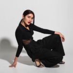 Monica Sharma Instagram - 🖤 . . . . 📸- @harshalshah95 Mua- @makeupbymalaikasathe Hair- @amuthevar 👗- @labelsimrankatyal @tgbtroop . . . . #fashion #black #allblack #style #styleinspo #styleblogger #stylefashion #instafashion #instastyle #fashionista #styleinspo #stylediary #stylepost #styleinspiration #styleinfluencer #stylegoals #luxury #fashiongram #styleaddict #ootd Mumbai, Maharashtra