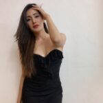 Monica Sharma Instagram - 🖤✔️