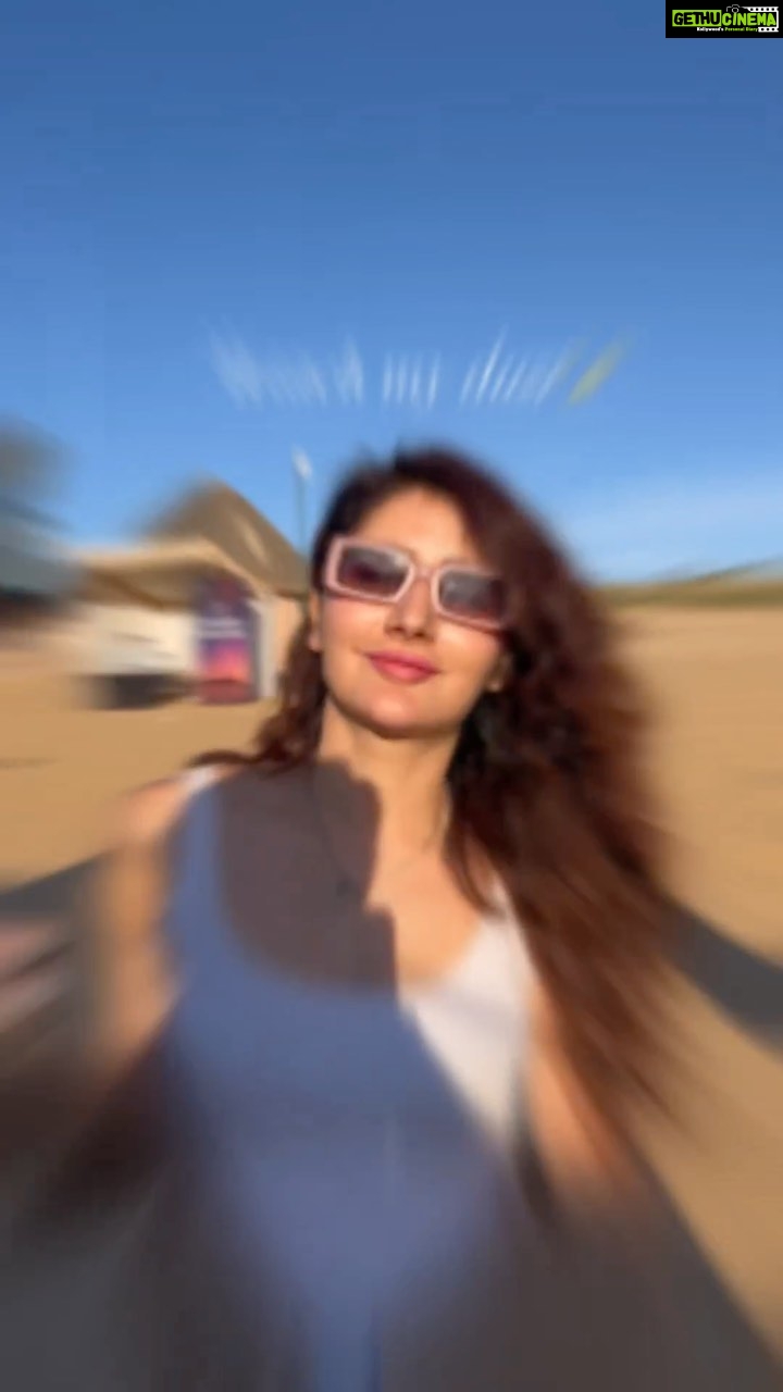 Monica Sharma Instagram - ✨ . . . . . #reels #reelsinstagram #reelsvideo #reelsindia #musicfestival #namascray Sand Dunes Village , Khimsar