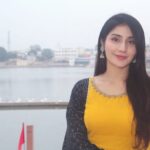 Monica Sharma Instagram - Tu Bagan Warga Tu Rang Bahaari Tu Mithda Mithda Raag Pahaadi.. . Pushkar, Ajmer, Rajasthan