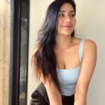 Monica Sharma Instagram - The heart surrenders everything to the moment. The mind judges & holds back. - Ram Dass . . . . . #ramdass #blue #sunkissed #fridayvibes #picoftheday #instalove #mumbai #stylepost #sayings #heart #mind #pictureoftheday #instame #5d #manifesting #pisces Mumbai, Maharashtra
