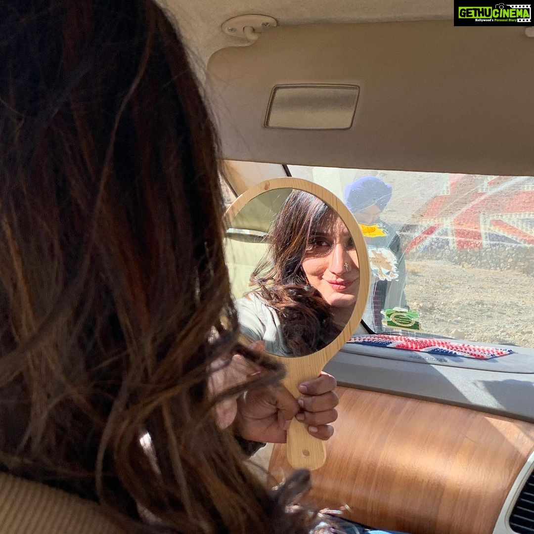 Monica Sharma Instagram - Spamming📸🍬 . . . . . #chilling #sunkissed #hills #hillstation #himachal #himachalpradesh #Instafashion #instaselfie #instagram #instamood #explorepage #mirrorselfie #mirrorpic #fashion #instadaily #baddie #morningvibes #art #photoart #vibes #photooftheday #photogram #photodaily #instastyle #style #photography #nosepins #nosepiercing #piercings New Delhi