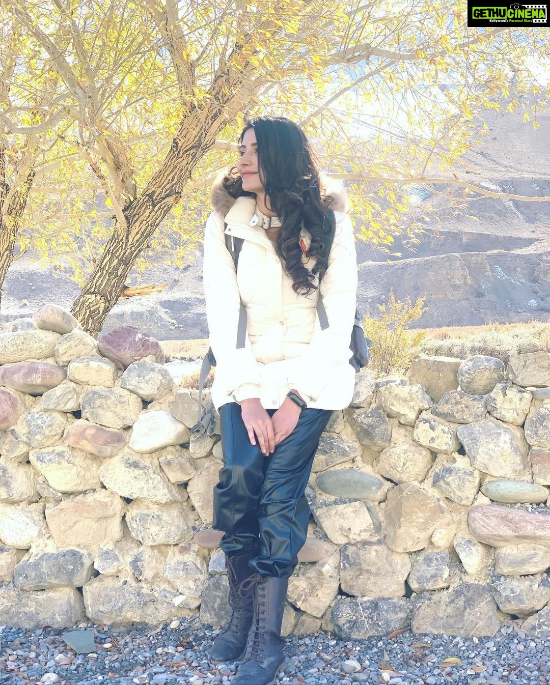 Monica Sharma Instagram - -18 & sunburnt hands 🥶❤️ . . . . . #sunburns #frostbites #traveling #sunkissed #spiti #spitivalley #hills #hillstation #himachal #himachalpradesh #Instafashion #instatravel #travelingram #travellife #explorepage #travelling #spitivalley #kaza #fashion #instadaily #travelgram #travelphotography #travelblogger #photoart #vibes #photooftheday #photogram #traveladdict #instastyle #style #photography Kaza