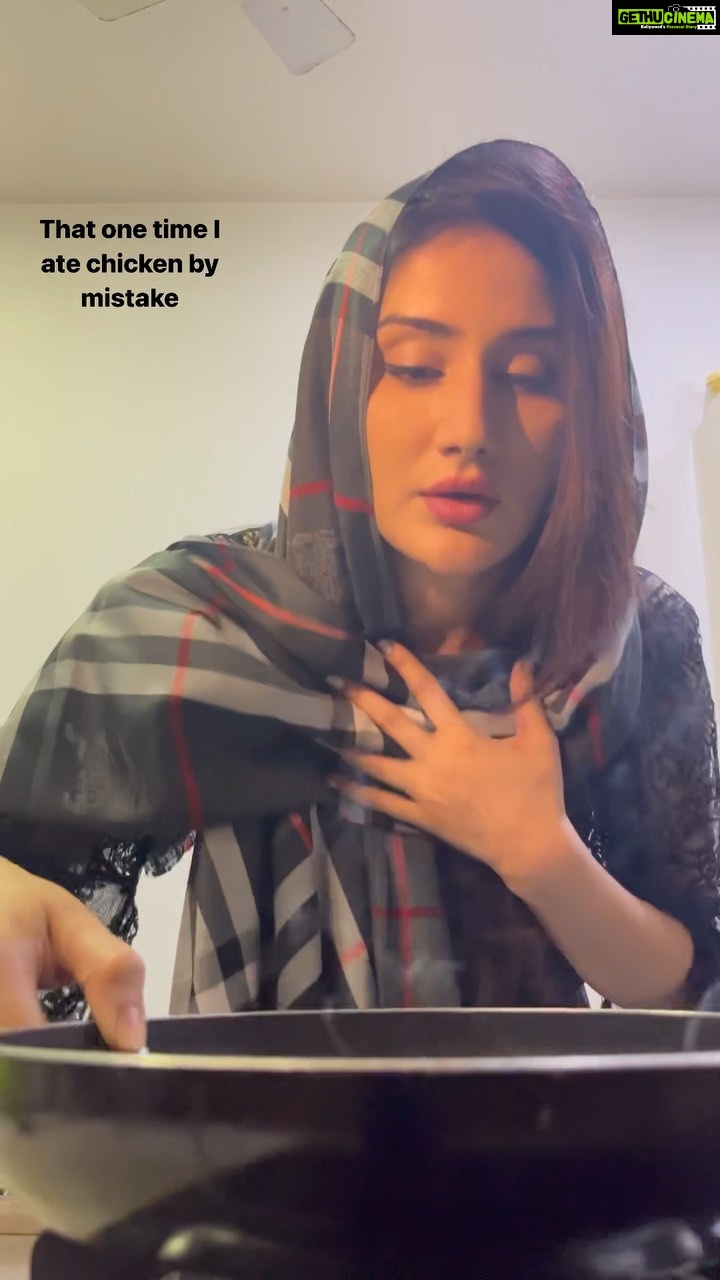 Monica Sharma Instagram - & liked it๐ . . . . . . . . . #vegetarian #vegan #yikes #brahman #typical #reels #reelsofinstagram #reelsinsta #reel #pureveg #reelvideo #instareels #reelsvideo #reelsinstagram #reelsindia Mumbai, Maharashtra