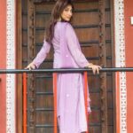 Mouli Ganguly Instagram – In looking back i see nothing to regret just a little to correct & learn
.
.
📸 @sonal__dalmia
 Asst @rahuldevcpm
💄@priya_sureka
👗@kavitaprateekmishra

.
.
#mouliganguly
#resortshoot 
#lucknowichikankari Irayos Lifestyle Retreat
