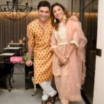 Mouli Ganguly Instagram – Thankyou @saraarfeenkhan  for this wonderful eid party 🤗🥰
.
.
📸 @shutterjuicestudio
👗 @neenaksahi