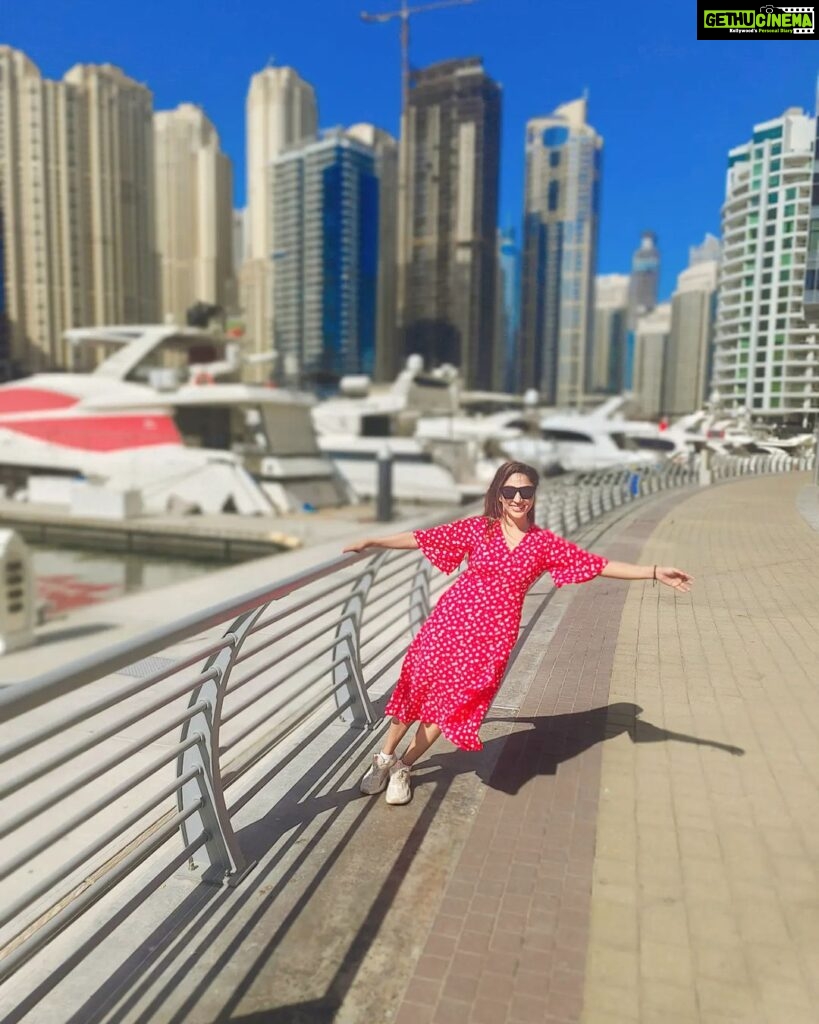 Mouli Ganguly Instagram - Take only memories Leave only footprints 👣 . @ruby_tourism . . #mouliganguly #mazhersayed #coupletravel #travelcouple #vacation2022 #dubaivacation #traveldiaries #vacationmode #vacationvibes Dubai UAE