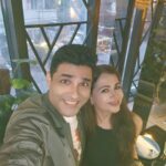 Mouli Ganguly Instagram - Thankyou nashu @nattashasingh and @samyuktasingh23 for introducing us to the most healthiest yummiest vegetarian friendly Japanese cuisine of @tsubakiworli ❤️ More success to you gals 🤗😘 . . @celeb_manager_ujit loved the outfit 🤗 TSUBAKI