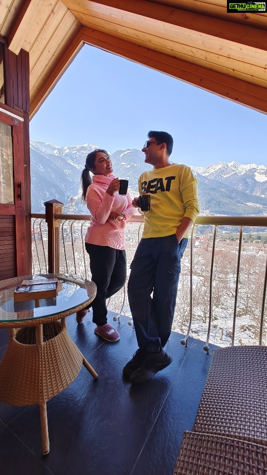 Mouli Ganguly Instagram - Chilling in the hills @thewhitestoneresortmanali . . #mouliganguly #mazhersayed . . #staycation #himachal #snow #snowday #traveldiaries #coupletravel #incredibleindia #manali #manalidiaries