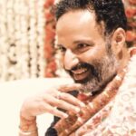 Mugdha Godse Instagram - Always in Gratitude of Thy presence…❤️❤️❤️🙏🏽🙏🏽🙏🏽 Soulful Chanting in the Divine Melody as invoked by our Beloved Master, TarneivJi ✨🙏✨ Chanting @mugdhagodse @rahuldevofficial Music @aviraasmusic PC @tarun_khiwal @mugdhagodse TarneivJi’s videography @a.aayush Concept and editing @belly_group #bellymeditation #tarneivji #mantra #chanting #soulful #peace #bliss #love #joy #peaceful #master #gratitude # forever #grateful #divine #melody #light #word #yoga #silence #practice #feel #your #body #beautiful #profound