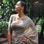 Mugdha Godse Instagram - THE GREY LININGS The world isn't just black and white, all the magic resides in Grey! Link in bio to shop SaareeMood! ✨️ Photography: @tarun_khiwal Production : @karma__production @himan888 MUA: @kaushikanu Team: @_the_blank_canvas_ @anurag_mua Styling: @harshad.fshn @khuusshhbboo @styledbygunjan @ajmerashaili @peter.tashi_ Jewellery: @amrapalijewels . . . #saareemood #saareesforallemotions #mugdhagodse #newbrandlaunch #shopthelook #saree #indian #tradition #grey #balance #magic
