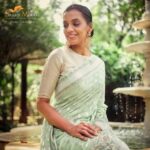 Mugdha Godse Instagram - THE GREEN LININGS Green, the color of nature, a generous and relaxing color gives us hope with promises of growth and prosperity. Link in bio to shop SaareeMood! ✨️ Photography: @tarun_khiwal Production : @karma__production @himan888 MUA: @kaushikanu Team: @_the_blank_canvas_ @anurag_mua Styling: @harshad.fshn @khuusshhbboo @styledbygunjan @ajmerashaili @peter.tashi_ Jewellery: @amrapalijewels . . . #saareemood #saareesforallemotions #mugdhagodse #newbrandlaunch #shopthelook #saree #indian #tradition #green #relaxation #nature #growth #prosperity