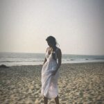 Mugdha Godse Instagram – Sun..sand… the ocean…! 
Goa… ❤️
Only Love ❤️

#goadiaries #goa #beach #sun #sand #ocean #shootmode #fun #december #silence #peace #joy