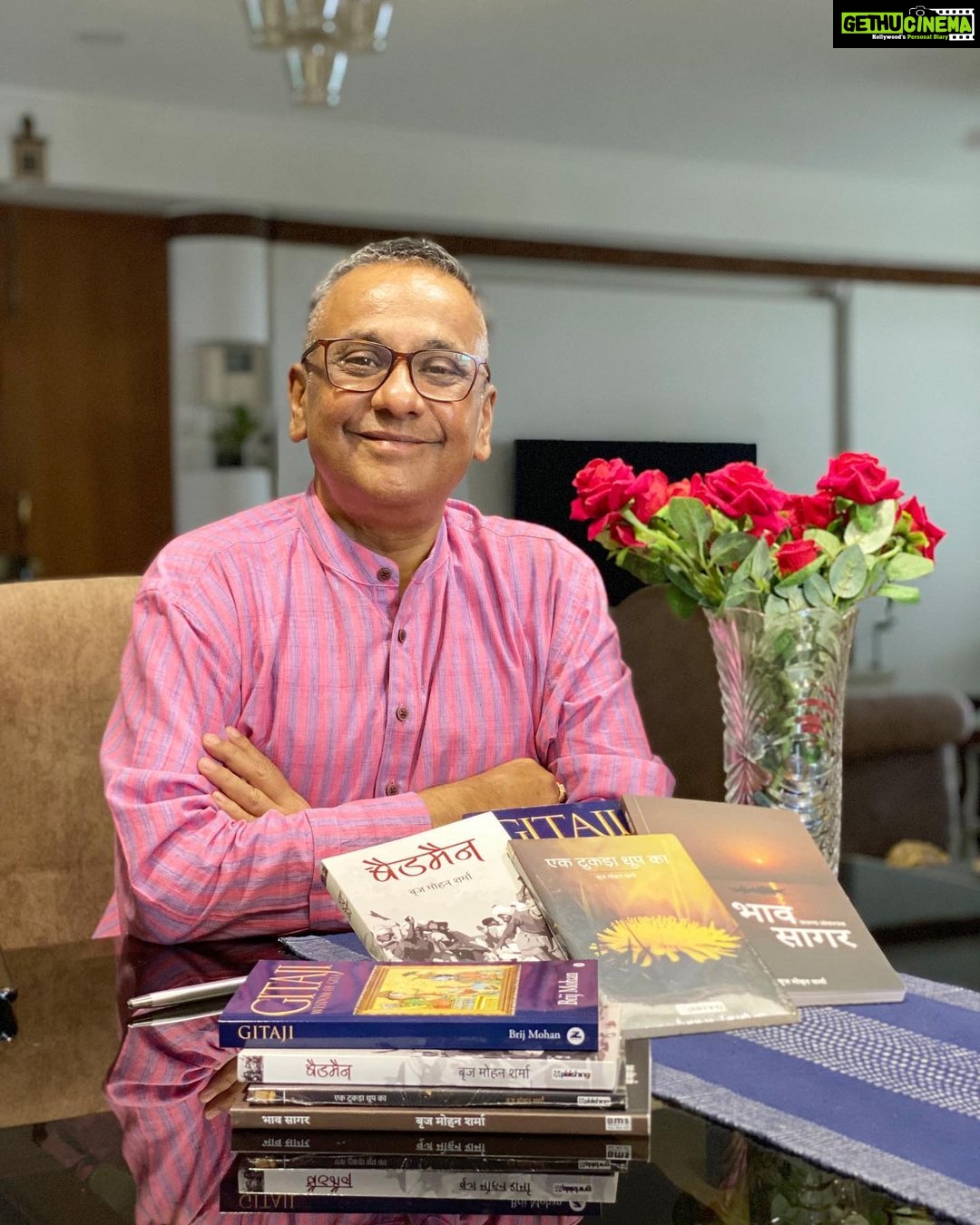 Mukti Mohan Instagram - Creator, writer, philosopher, friend and above all my world π My dearest Papa has written 1. GITAJI : Wisdom of Gita, 2. Bhav Sagar : Collection of Poems 3. Ek Tukda Dhoop ka (novel)Story of a young widow in 1950s, Bengal. 4. Badman (novel) A complete story of an incomplete name, covered in blizzard issues of religion, spirituality, love and political turmoil. (Check my stories and @bms.brijmohan βs page for more details.)
