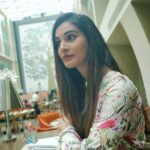 Mukti Mohan Instagram - That *चोरStare* you give your mother when she asks you to do Daily Chores!🥴 I wish it worked,🤪 how do you escape these chores???? 🧐