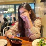 Mukti Mohan Instagram - Me googling fancy words for a meeting 👀 which could have been a zoom call 😂 #whattægoogly