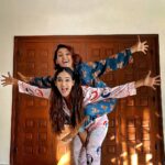 Mukti Mohan Instagram - New Video Alert!⚠️ Lockdown Rap🎤 & Dance💃🏻 with @mohanshakti 👭 on my @muktimanch 's YouTube channel wooohoooo🥳 CheckitCheckitCheckit 😁🏃🏻‍♀️