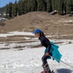 Mukti Mohan Instagram – 🏔 🧎🏻‍♀️

gayi thi in vaadiyon mein 

musafir banke 

meri rooh 

inhe ghar maan baithi :)