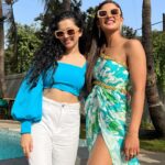 Mukti Mohan Instagram – Grooving with the coolest @muktimohan 🕺🏻😘✨💙

P.S.- We had the same sunglasses, toh twinning karna toh banta tha😎

#AkhiyaanNaAkhiyaan #dancesong #dance 
@goldiesohel @aseeskaurmusic @shivin7 @muktimohan 

Location – @tagmangocreatorpad