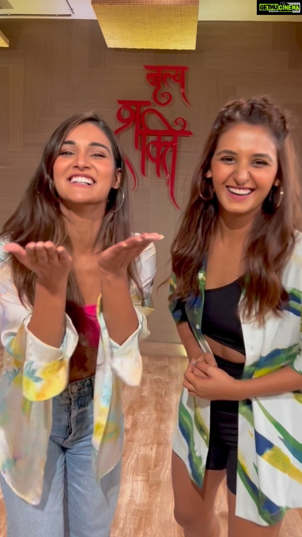 Mukti Mohan Instagram - #DehatiDisco 🎥 Humaare Pyaare @ganeshacharyaa ji Masterji ki movie aarahi hai! Aap sab unki film ko dher sara pyaar dena! We are so proud that you made a movie on such an incredible story! We love you Masterji 💃🏻@muktimohan 🎥 @rajak_sanjip Leads Gorilla