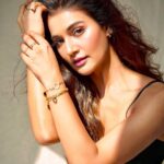 Mukti Mohan Instagram – Kun Faya & Find your Fiiiyaahh🔥🤍 Mukti Manch