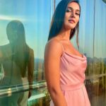 Mukti Mohan Instagram – 🌸

@neerajnavare.makeupartist @dwyessh_hairwizard @aaliyahussainhairmakeupcreator