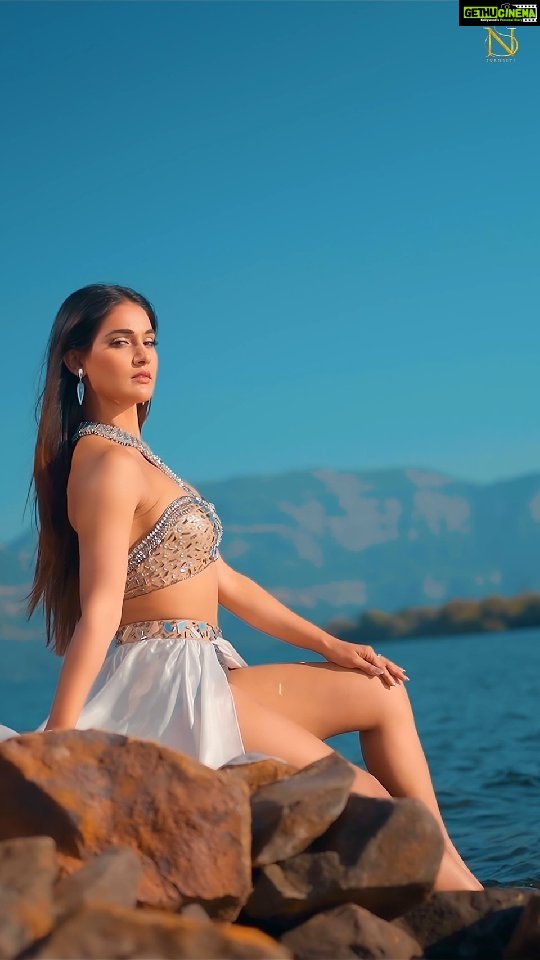 Mukti Mohan Instagram - #NAARI OUT NOW 🤟 🔥 Tell me what's your favourite part about the video? Singer: @neetimohan18 Music: @abhijitvaghani Music on @surneetimusic Lyrics: @shlokelal Directed by: @mohanshakti D.O.P & edited by: @souravsharmaofficial Costume Designer: @officialsaishashinde Photography by: @avigowariker Styled by: @stylebysaachivj Starring: @neetimohan18 @mohanshakti & @muktimohan Song recorded by @rumdeabhay @purple_haze_studio Song Mixed by @mixedbyaftab Executive Producer: @premavshetty & @roadsidemoviez Assistant choreographer: @trishita4 Featuring Artists: Uproar @theuproar_ @aarya._3 @japikaa @mahima._m @joshreeya & @simran_khanwani Dancers : @adiyerrr @aditya_dlumi7 @ashu_khadse @chinmay3108 @monty_mandal @pankajshinde21 @yash.l.amin @yash.vardhan94 Direction Team Chief Assistant Director: @s_kautia Assistant directors: @janhavinsane & @yash.l.amin Drone Operator: Ujwal Gupta Camera Attendants: Ranjeet Singh & Sandip Yadav Lightmen: Subash & Shankar DI Colorist: Onkar Singh Art Director: @nagendraduhey Graphic Designer: @kheracreations Production Assisted by: @_shraddhabobade_ Production Head: @jatin_saxena.17 Production Assistant: @official.tawseeff Line Producer: Amit Kulkarni Designer Assisted by: @suyash_soundalgekar Assisted by: @nehha_o Makeup Artist: @neerajnavare.makeupartist Makeup Asst: @ritickasjalan Hair Stylist: @dwyessh_hairwizard Hair Asst.: Archana Naik Spot: @japtap721 Drivers & Runners: Vinod Pal & Ali Sher Shiekh Special thanks to @salmanyusuffkhan for his relentless support. Big thanks to @vaibhav_dnyaneshwar_khaire Thank you Mantaraj Paliwal ji & Mukesh ji for showering their love to Naari. @mantraraj.paliwal Studio partner @nrityashakti @muktimanch #NAARIxMohanSisters #InternationalWomensDay #Surneeti #NeetiMohan #ShaktiMohan #MuktiMohan #Naari (link in bio)