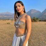 Mukti Mohan Instagram - Khud mein bemisaal HUM hai, Misaal HUM hain🎶 #NAARI song & lyrics by @abhijitvaghani @shlokelal @neetimohan18 @surneetimusic 👏❤️ Thank you for making an Anthem for #Women ✊ and directing with finesse @mohanshakti akkaaaa🥳 and team @s_kautia @janhavinsane @yash.l.amin 🌈✨ Thank you for painting the canvas with your heart & art❤️ @souravsharmaofficial mera bhai!!! And MY FAVOURITE @saishashinde 🌹 Thank you for always believing in us making us look splendid in water,earth and fire elements and giving each one of us the slay MOHANCÈY feels respectively.. 🔥 💥 🌟 #TakeABow Crafty hardworking talented team of @officialsaishashinde , assisted by @suyash_soundalgekar Styled by: @stylebysaachivj Assisted by: @nehha_o Jewellery @azotiique Sleek & stunning Hair by @dwyessh_hairwizard Assisted by @aaliyahussainhairmakeupcreator Glow and graceful Make up by @neerajnavare.makeupartist Assisted by: @ritickasjalan Clicked by: @_shraddhabobade_ Managed by my gorgeousness@premavshetty and her team yogeshji 🌟 #NAARIxMohanSisters #InternationalWomensDay #Surneeti #NeetiMohan #ShaktiMohan #MuktiMohan #Naari 🧿🤍