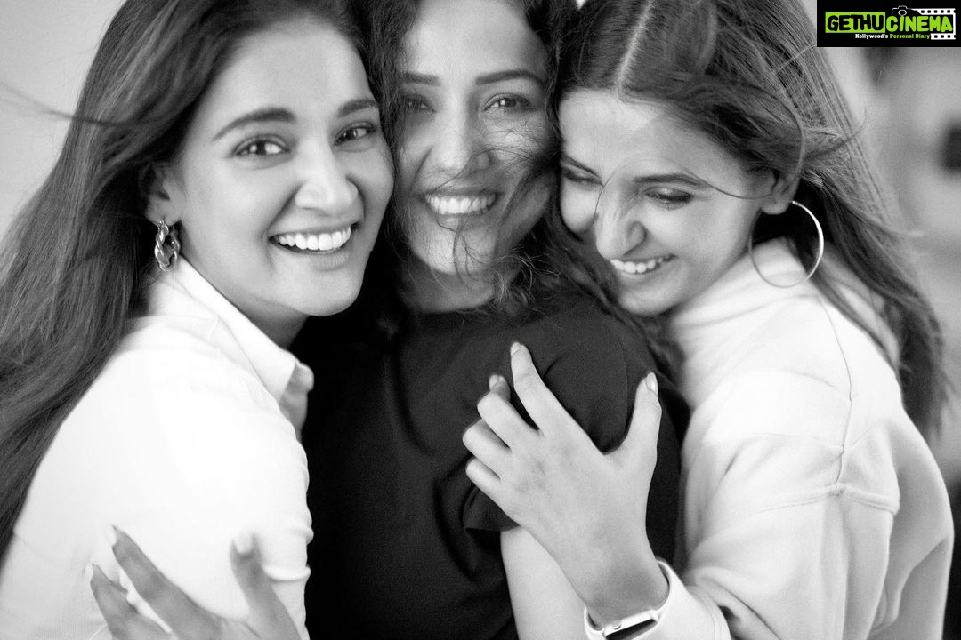 Mukti Mohan Instagram - All for Women ππΌ As we take our first step towards the launch of Surneeti we dedicate our new song to celebrate the spirit of womanhood. A tribute to all the beautiful women out there! All the proceedings from our song will be donated towards welfare of Women & Children. Stay tuned β¨ Thank you for all your love and blessings ππ» π· @avigowariker #Surneeti @neetimohan18 @mohanshakti #internationalwomensday
