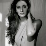 Mukti Mohan Instagram - Too much joy, I swear.. is lost in the desparation to keep it 🖤 Ace Team💫 Photography: @nikhilshenoyphoto Styling: @stylebysaachivj Assisted by @nehha_o Make up: @neerajnavare.makeupartist Hair: @dwyessh_hairwizard @aaliyahussainhairmakeupcreator