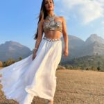 Mukti Mohan Instagram - Khud mein bemisaal HUM hai, Misaal HUM hain🎶 #NAARI song & lyrics by @abhijitvaghani @shlokelal @neetimohan18 @surneetimusic 👏❤️ Thank you for making an Anthem for #Women ✊ and directing with finesse @mohanshakti akkaaaa🥳 and team @s_kautia @janhavinsane @yash.l.amin 🌈✨ Thank you for painting the canvas with your heart & art❤️ @souravsharmaofficial mera bhai!!! And MY FAVOURITE @saishashinde 🌹 Thank you for always believing in us making us look splendid in water,earth and fire elements and giving each one of us the slay MOHANCÈY feels respectively.. 🔥 💥 🌟 #TakeABow Crafty hardworking talented team of @officialsaishashinde , assisted by @suyash_soundalgekar Styled by: @stylebysaachivj Assisted by: @nehha_o Jewellery @azotiique Sleek & stunning Hair by @dwyessh_hairwizard Assisted by @aaliyahussainhairmakeupcreator Glow and graceful Make up by @neerajnavare.makeupartist Assisted by: @ritickasjalan Clicked by: @_shraddhabobade_ Managed by my gorgeousness@premavshetty and her team yogeshji 🌟 #NAARIxMohanSisters #InternationalWomensDay #Surneeti #NeetiMohan #ShaktiMohan #MuktiMohan #Naari 🧿🤍