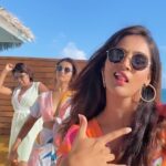 Mukti Mohan Instagram – Can’t get over my sister’s madness!🥴🤪And they say I’m mad🌝 @kmohan12 @mohanshakti Let’s see your madness now Doowie @neetimohan18 Miss you🥰

@sunsiyamiruveli @pickyourtrail 

@camy1411 @styledbyanna137 @fancypantsofficial