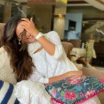 Mukti Mohan Instagram – H a p p y  H o l i 🎈! 

May you be the light that reflects rainbow of colours in other’s lives! 

🌈 💛🧡❤️💚💙💜💖 

#HappyHoli2021

📷 @mohanshakti