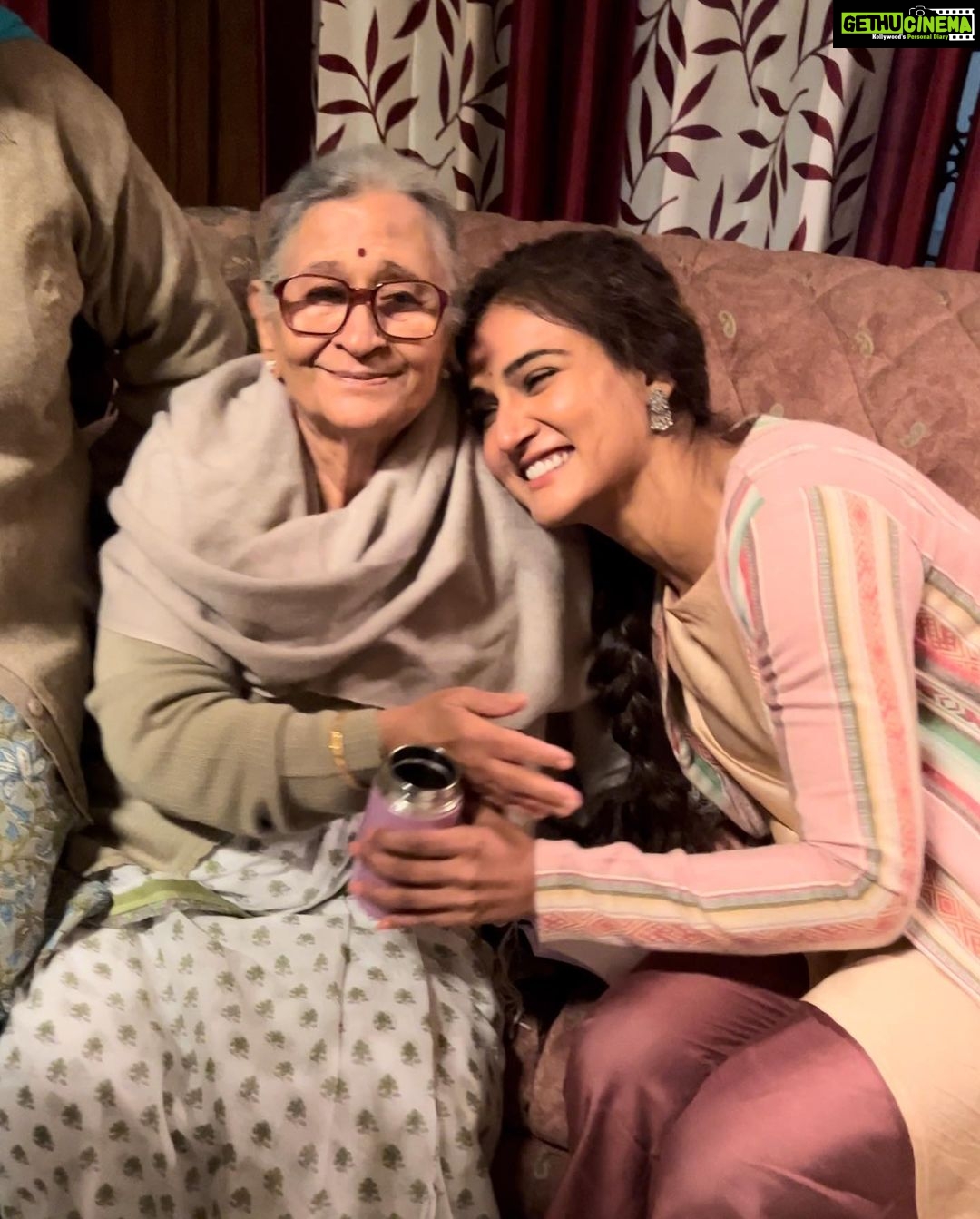 Mukti Mohan Instagram - Special film 🎦 precious people🤍 #AWeddingStory @boundlessblackbuckfilms @shubhoshekhar @pareek.abhinav @supratimbhol #vinayreddy #Raahi @vaibhav.tatwawaadi @lakshvir.saran @monicachaudhary_ @vishesh_iyyer @piloovidyarthi @akshayanandd @_sarthakvyas @premavshetty @_shraddhabobade_ @saba_hair_makeupartist @ra_jeev5521 #comingsoon 🧿