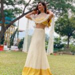 Mukti Mohan Instagram - Belle of the ball 🌼 #StillSingle 🤪 #PseNiTak #YaarKiShaadi @punitjpathakofficial @nidhimoonysingh Styled by: @camy1411 Assisted by: @anna_1394_ @tejalnagmoti Outfit:@papadontpreach Jewellery: @gewelsbymona Make up @mitavaswani Hair @shalinisharmamakeupandhair