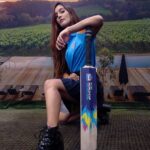 Mukti Mohan Instagram - A lot has happened between two tournaments 🏏but one thing that never changes is my support for blue 💙 which team are you rooting for this #IPL2020 ⁉️ Go Team Blue🤸🏻‍♂️😅 #mumbaiindians 💙