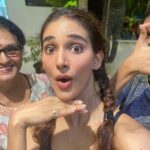 Mukti Mohan Instagram - Cast and crew of new special edition #MuktGyaan episode, includes 5mins homeworkout and some #mukgyaan (obviously🙄🤓), but my mom’s savage gyaan tops any gyaan ever😂 trust me you have to watch the whole thing (link in stories) Shot by - @kmohan12 @kusum8114 Maa🌷 Edited by - :D Your support and feedback is treasured always. Until then spread joy over germs and stay safe! Lots of Love. 🧘🏻‍♀️❤️ @muktimanch #StairsWorkout #MuftWorkout