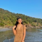 Nalini Negi Instagram – Dont worry, beach happy 🌊☀️🏝🐚

#goa #nature #vacation #2022 #travel #portraitphotography #actor #love #sunset #pictureoftheday Butterfly Beach