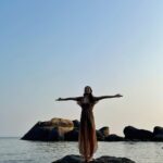 Nalini Negi Instagram – Dont worry, beach happy 🌊☀️🏝🐚

#goa #nature #vacation #2022 #travel #portraitphotography #actor #love #sunset #pictureoftheday Butterfly Beach