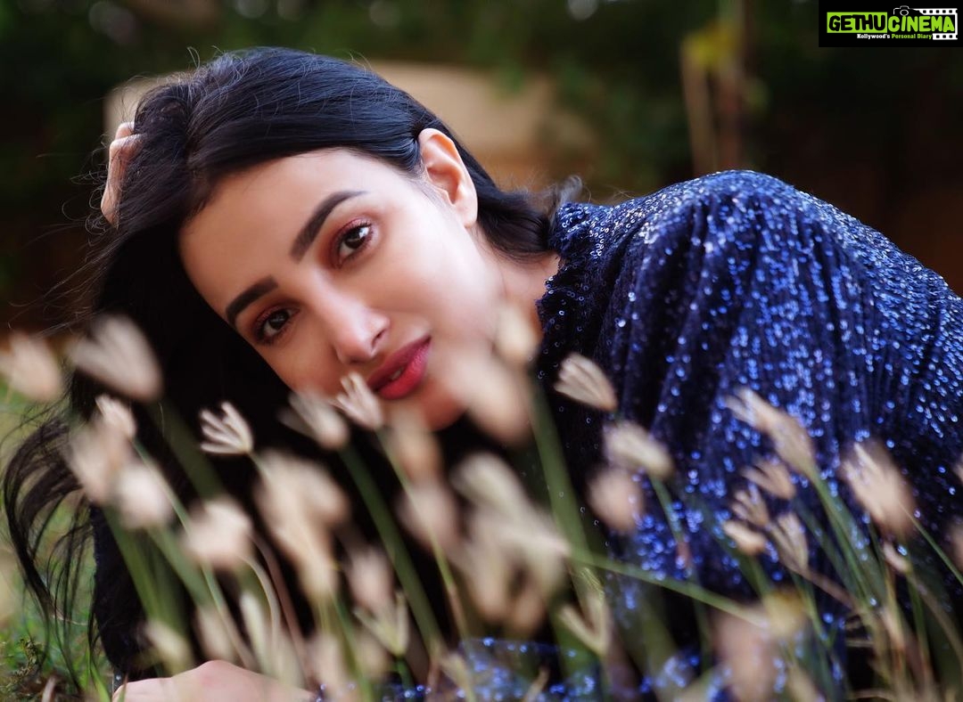 Nalini Negi - 1.5K Likes - Look at me, close you eyes and fall in love 😍😜