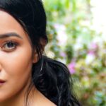 Nalini Negi Instagram - 💄 @ankitamanwanimakeupandhair #actor #life #portraitphotography #portrait #beauty #face #work #photography #photooftheday #instagood #trending #shoutouts #posing #gratitude #blessed #love #happiness #nalininegi #followforfollowback #likeforlikealways