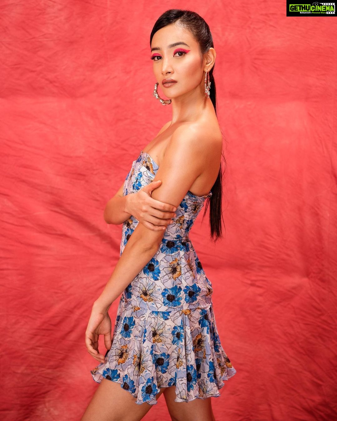 Nalini Negi Instagram - Brand : @zenscouture by Zenab Alika Photographr: Mohit Holani Model : @nalininegi Jewellery: @being.by.ps Makeup Artists: @glam.by.aimy Hair: @aisha4u.s Styling: @theaedit . . #fashionlovers #outfitoftheday #fashionweek #fashionaddict #fashionistas #fashiongram #fashionstyle #fashionable #fashionista #style #shoot #shooting #pose #style #likesforlike #followforfollowback #followers #mood #posing #grateful #gratitude #happiness #blessed #bhfyp #love #outfits #picoftheday #picture #pictureperfect