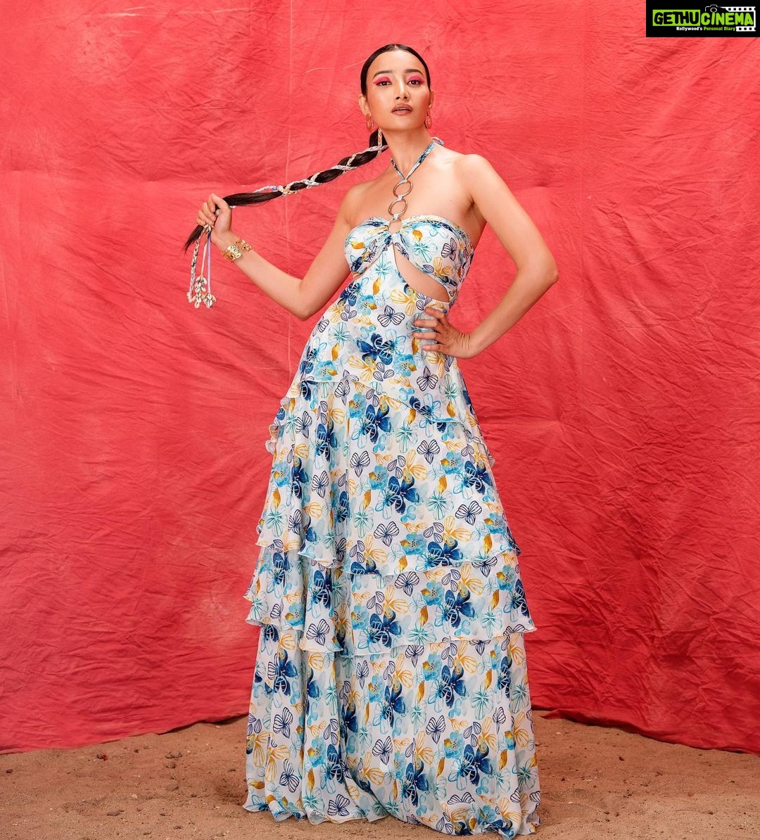 Nalini Negi Instagram - Brand : @zenscouture by Zenab 📸 : mholani Model : @nalininegi Jewellery: @being.by.ps Makeup Artists: @glam.by.aimy Hair: @aisha4u.s Styling: @theaedit . . #trending #viral #instagram #love #explorepage #explore #instagood #fashion #follow #tiktok #like #likeforlikes #followforfollowback #photography #india #trend #instadaily #memes #music #style #trendingnow #reels #foryou #likes #photooftheday #model #beautiful #bollywood #bhfyp #instagood #grateful