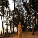 Nalini Negi Instagram – Dont worry, beach happy 🌊☀️🏝🐚

#goa #nature #vacation #2022 #travel #portraitphotography #actor #love #sunset #pictureoftheday Butterfly Beach