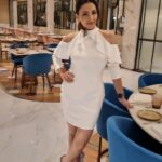Navina Bole Instagram - Had the most amazing dining experience @musaafer.india !! Date Night done right! P.s - special mention to their lipmacking tandoori prawns and heavenly rasmalai!! 😍😋💕✨️🥂 Restaurant: @musaafer.india Outfit : @angelcroshet_swimwear #reelsinstagram #reels #reelstrending #reeloftheday #instareelsindia❤️ #instareel #instagram #instagood #dinner #goodfoodgoodmood #northindianfood #datenight #openkitchen #ambience #ootd #foodie #foodiesofinstagram #explorepage✨ #explore #navinabole #omsairam #happythursday #yournextgotospot Raddison Blue Goregaon
