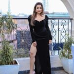 Navina Bole Instagram - Merry everything and Happy always🎄🎅 🎁⭐ . . 📸 Capture by : @the_pixeleyes 👨‍💻 Retouch by : @the_pixeleyes 💃 TV Actress : @navina_005 💄 Makeup & Hairs : @sapna_celebritymakeupartist 🥻Styled By : @style_deintrepide 👗@soniyagofficial @darshimehtaa Jewellery : @itahdnura 📍: @goldfinchmumbai Assistant @_lens_vibe__14 . . (Shot on Canon) . #instagood #discoverportrait #mumbai #pursuitofportraits #globe_portraits #indianwear #globe_people #portraitpage #portraitvisuals #sexy #portraitgames #portrait_awesomes #portraits_vision #portraitsociety #portraitmood #girl #feature_portraits #moodyports #girls #indian #india #creative_portraits #photos_dailydose #theworldofportraits #female #fashion #portrait #portraits #portraitphotography #girly