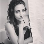 Navina Bole Instagram - Serenity in monochrome 🖤🤍 Photographer: @01dhana_ Hair and Mua : @dvmakeovers #picoftheday #instaphoto #instapic #instagood #instagram #blackandwhite #bikini #black #wethairdontcare #nomakeup #newpost #bathtub #curtain #serenity #wednesday #explorepage✨ #explore #navinabole #positivevibes The Retreat Hotel & Convention Centre, Madh Mumbai