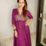 Navina Bole Instagram - Simplicity is the keynote of everything elegant!! Stylist: @ananyaarora2013 Outfit : @bunaai #picsoftheday #ootd #ethnicwear #pose #instaphotos #instagood #instagram #dreamincolor #comfortableinmyskin #explore #explorepage #navinabole #keepitsimple #tgif #swipeleft Home Sweet Home