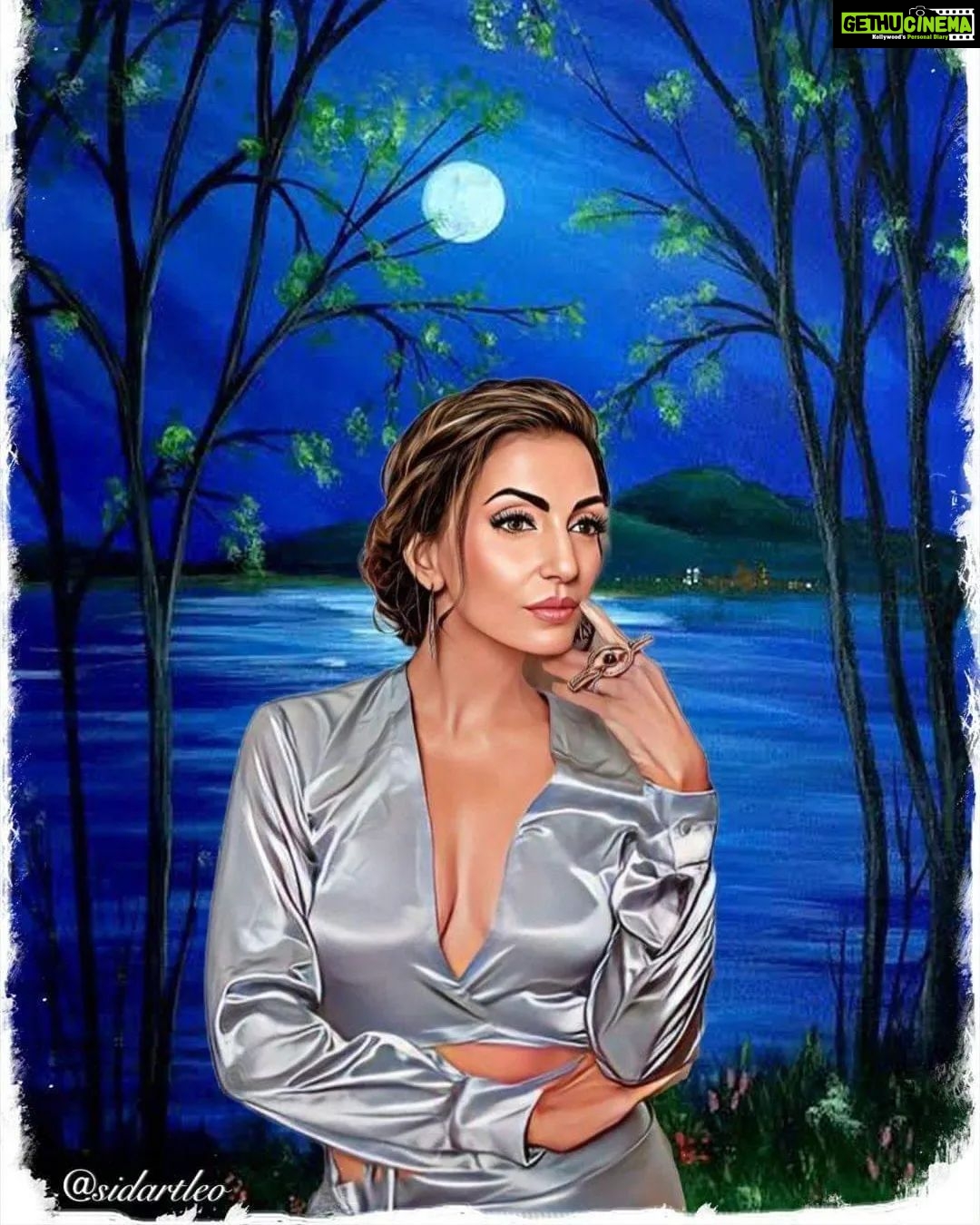 Navina Bole Instagram - I will never be a morning person for the moon and I are too much in love - Christopher Poindexter 🌚 Artwork : @sidartleo #art #artistsoninstagram #lovethis #appreciationpost #howgoodisthis #instaphoto #instapic #instagood #picoftheday #painting🎨 #prettyasapicture #thankyou #gratitude #explore #navinabole #moon #moonlight #night #musings #happywednesday